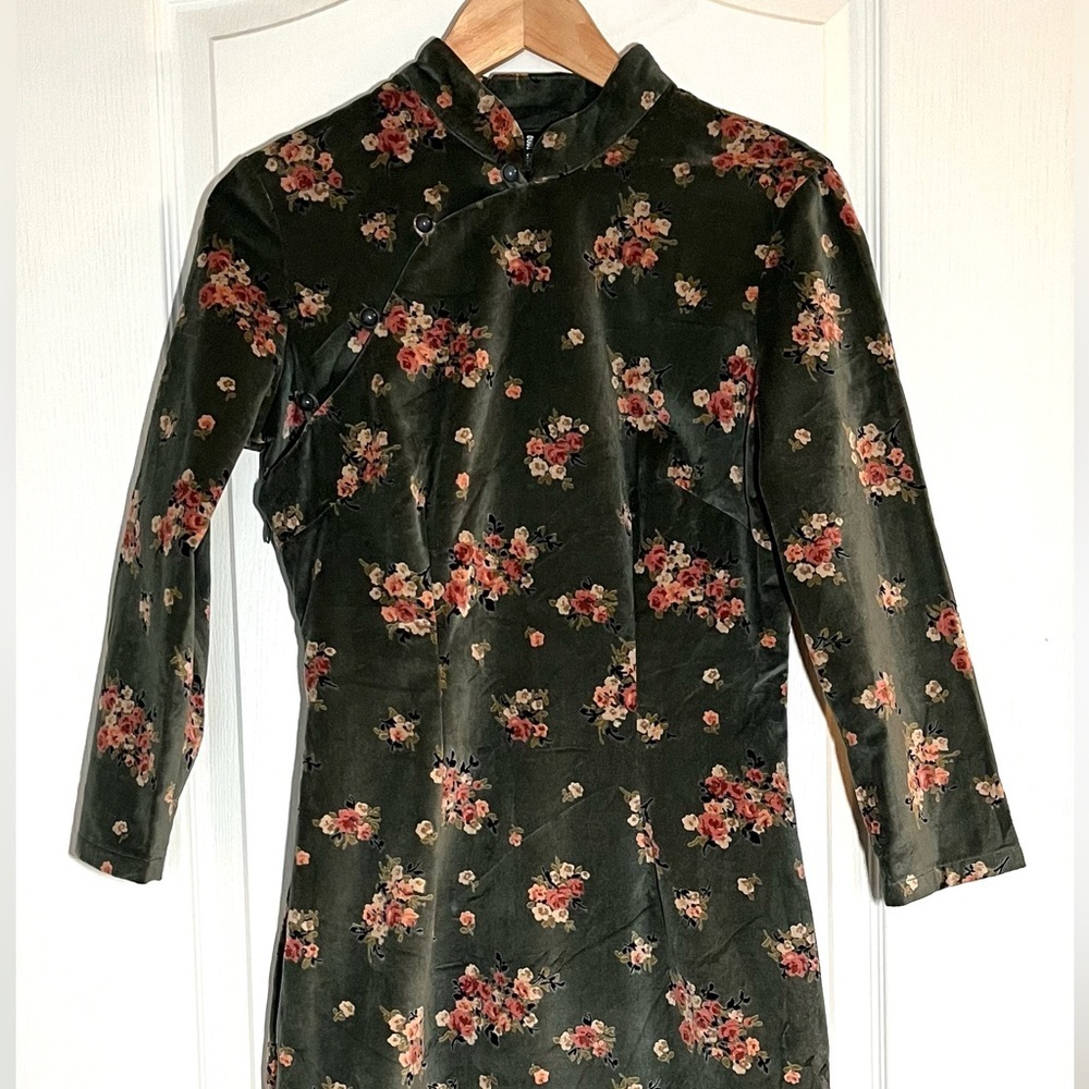 MOMO_TOBO Green Floral Velvet Dress, Whimsigoth Cottagecore Boho Chic Size L - Picture 3 of 16